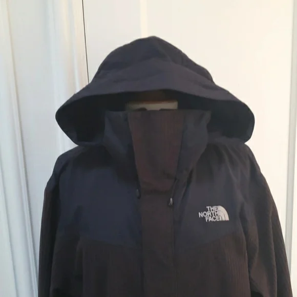 The North Face Prodigy Black Corduroy Hooded Outdoor/Ski Jacket Size Small